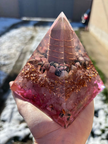 Heart Healer Orgonite Pyramid with Rhodonite and Rose Quartz, Spread Love and Compassion