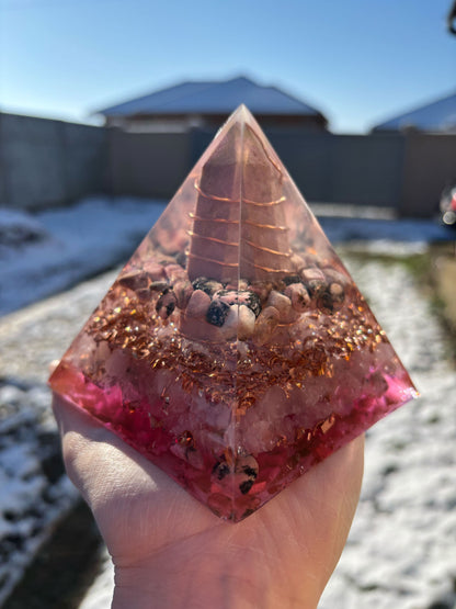 Heart Healer Orgonite Pyramid with Rhodonite and Rose Quartz, Spread Love and Compassion