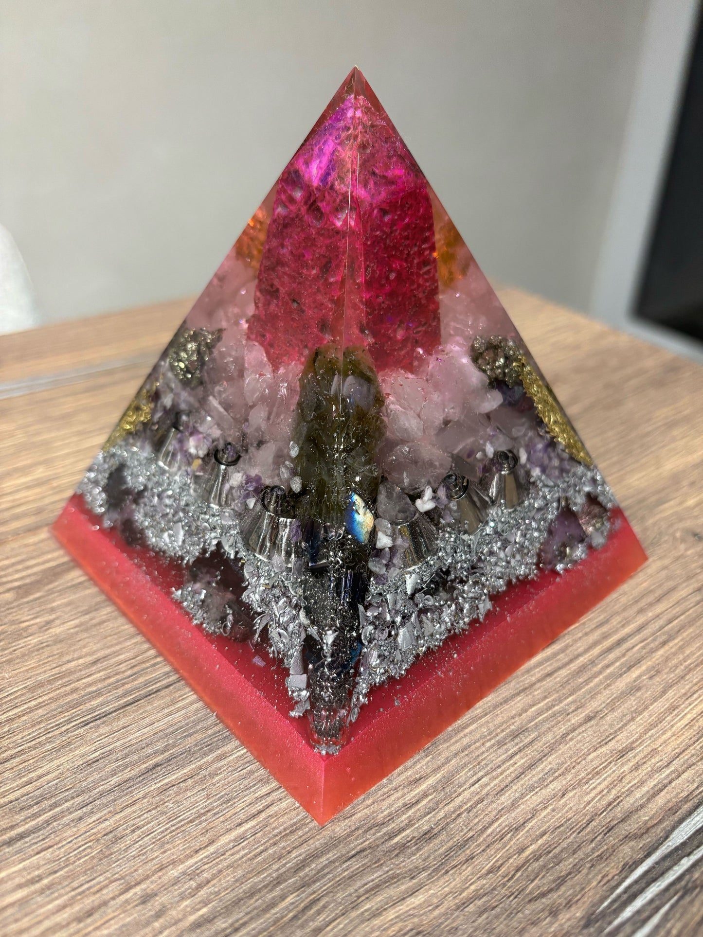 High Vibrational Orgonite Pyramid with Magenta Aura Sphaleryte Obelisk, Rose Quartz, Amethyst, Pyrite, Labradorite and Fluorite