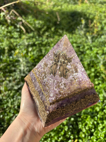 Angel Realm Orgonite Pyramid with Amethyst & Rose Quartz