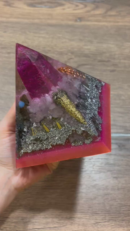 High Vibrational Orgonite Pyramid with Magenta Aura Sphaleryte Obelisk, Rose Quartz, Amethyst, Pyrite, Labradorite and Fluorite